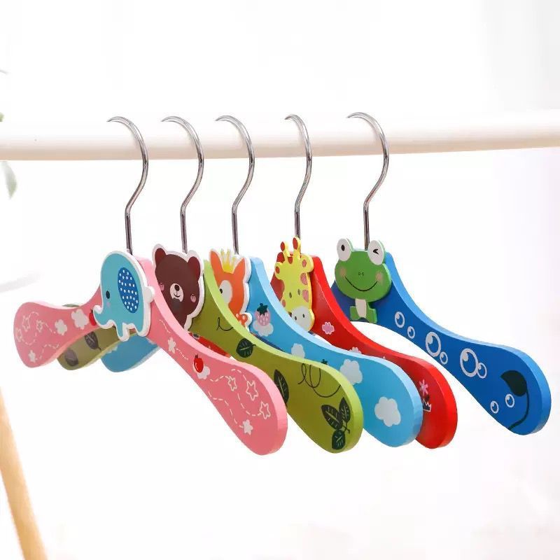 Decorar perchas infantiles  Kids hangers, Childrens hangers, Baby hangers